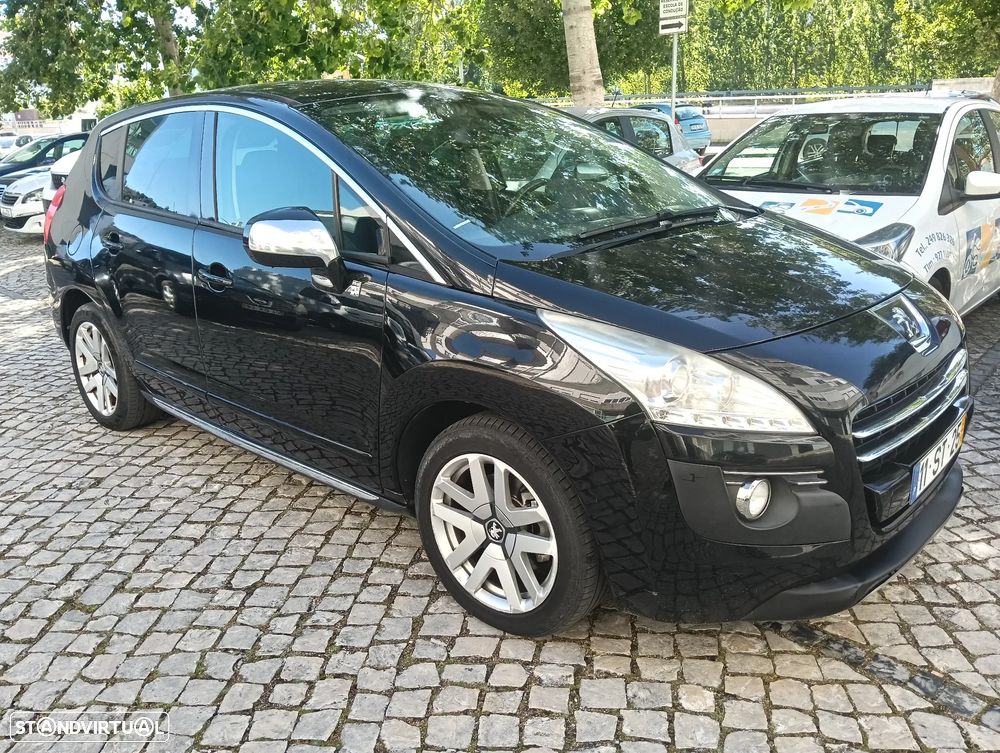 Peugeot 3008 2.0 HDi Hybrid4 - 4