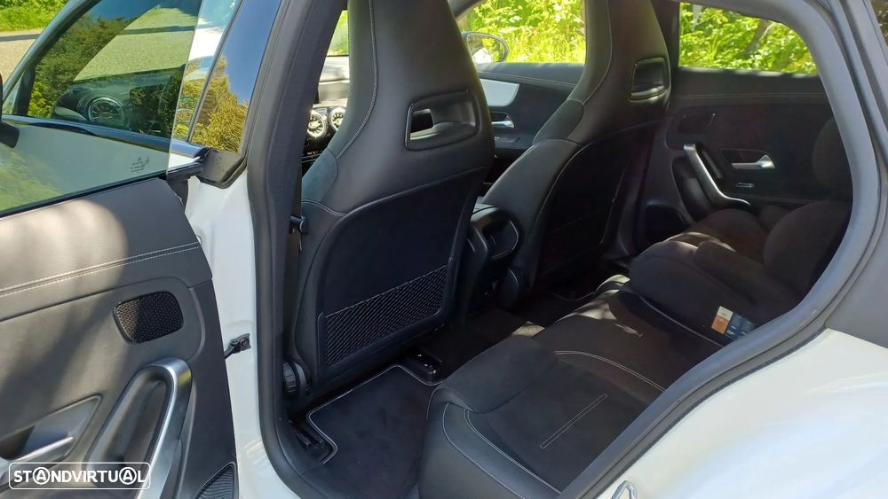 Mercedes-Benz CLA 250 - 13