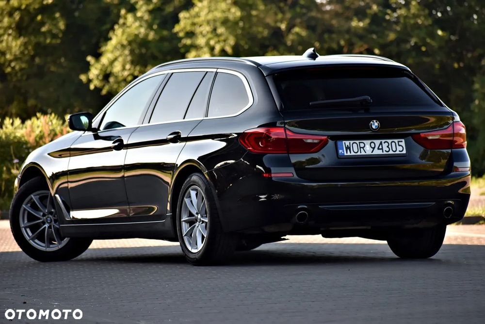 BMW Seria 5 520i - 6