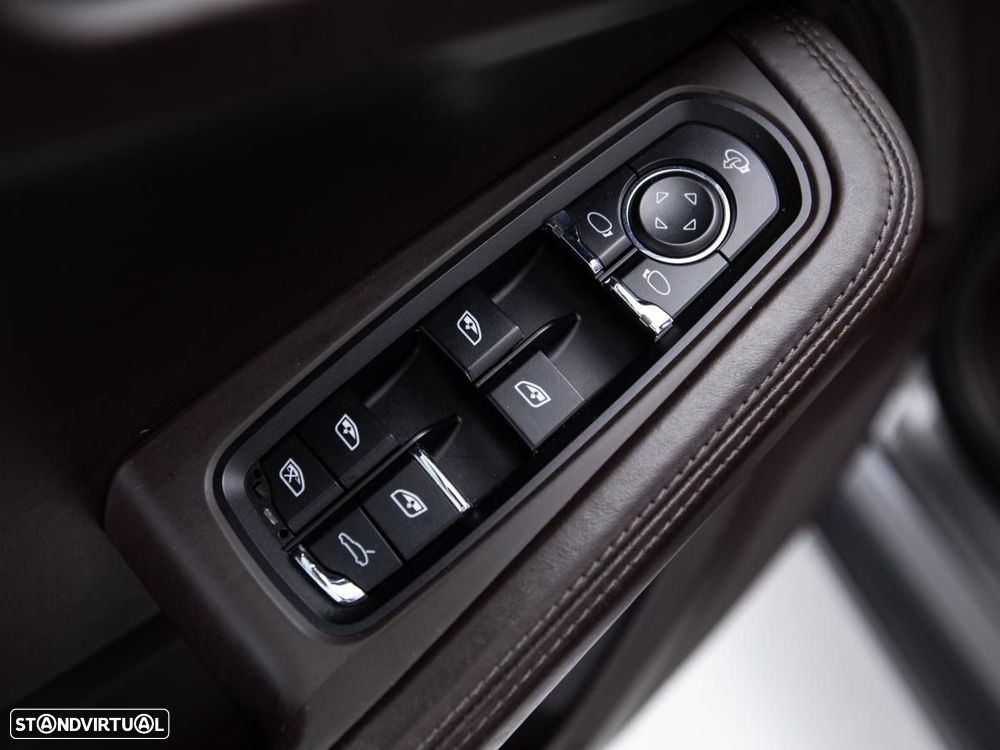 Porsche Macan S - 19