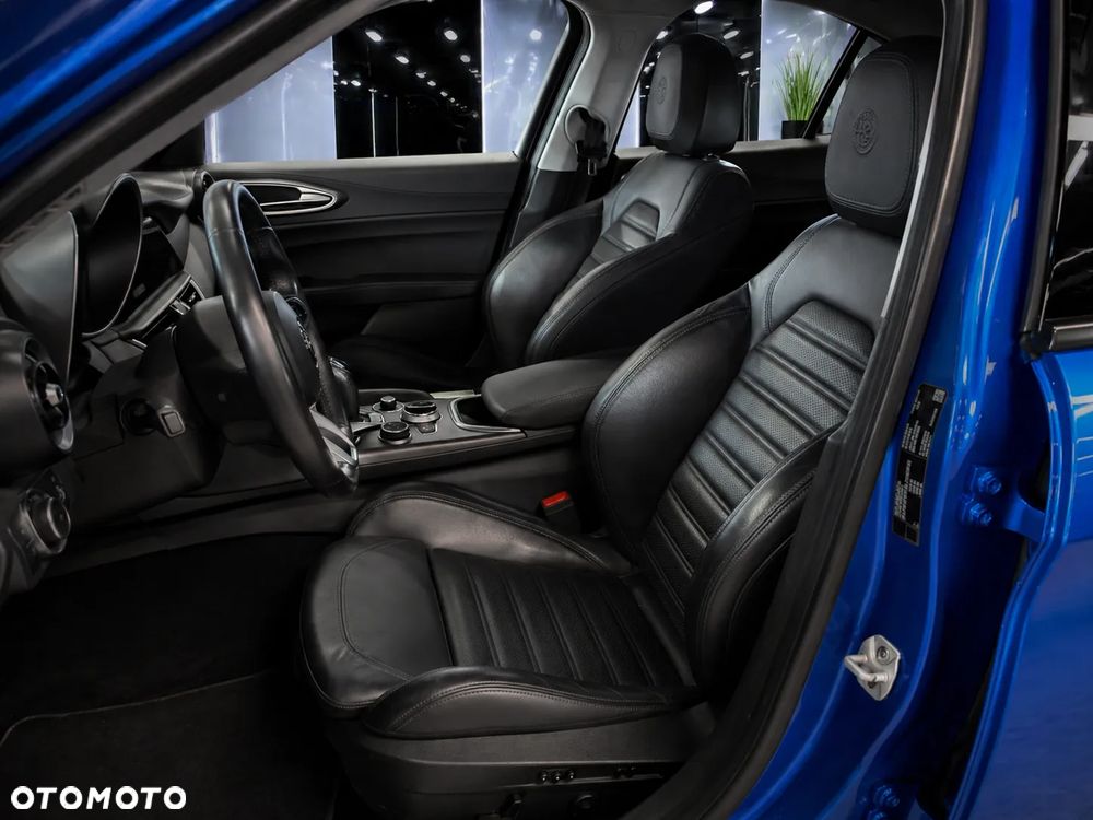 Alfa Romeo Giulia 2.0 Turbo 16V AT8 Veloce - 7