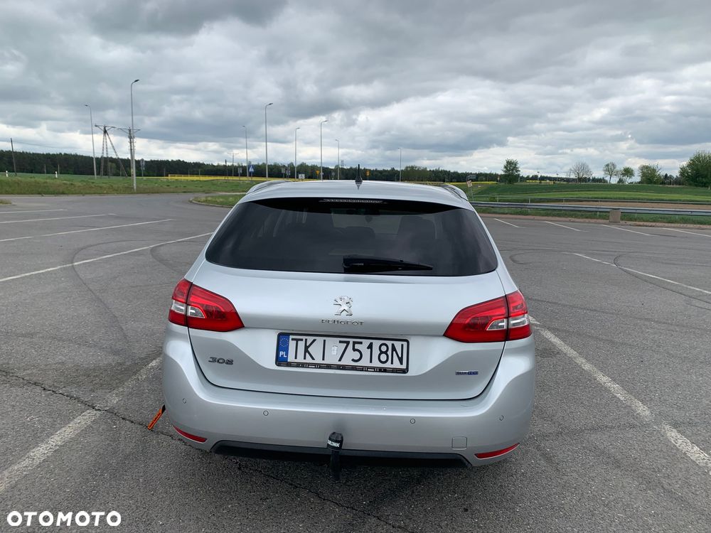 Peugeot 308 BlueHDi FAP 150 Stop&Start Automatik Allure - 4
