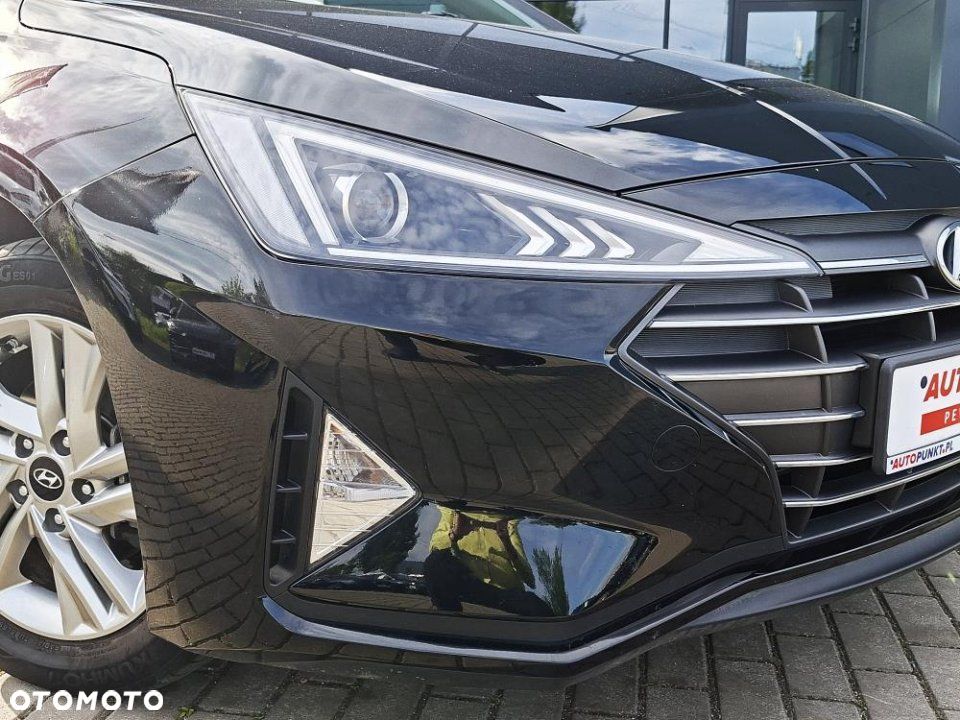 Hyundai Elantra - 7
