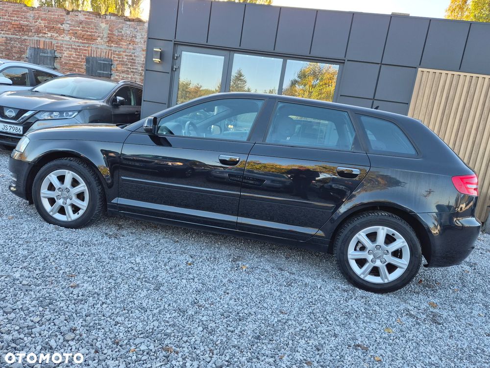 Audi A3 Sportback 1.6 TDI Ambiente - 6