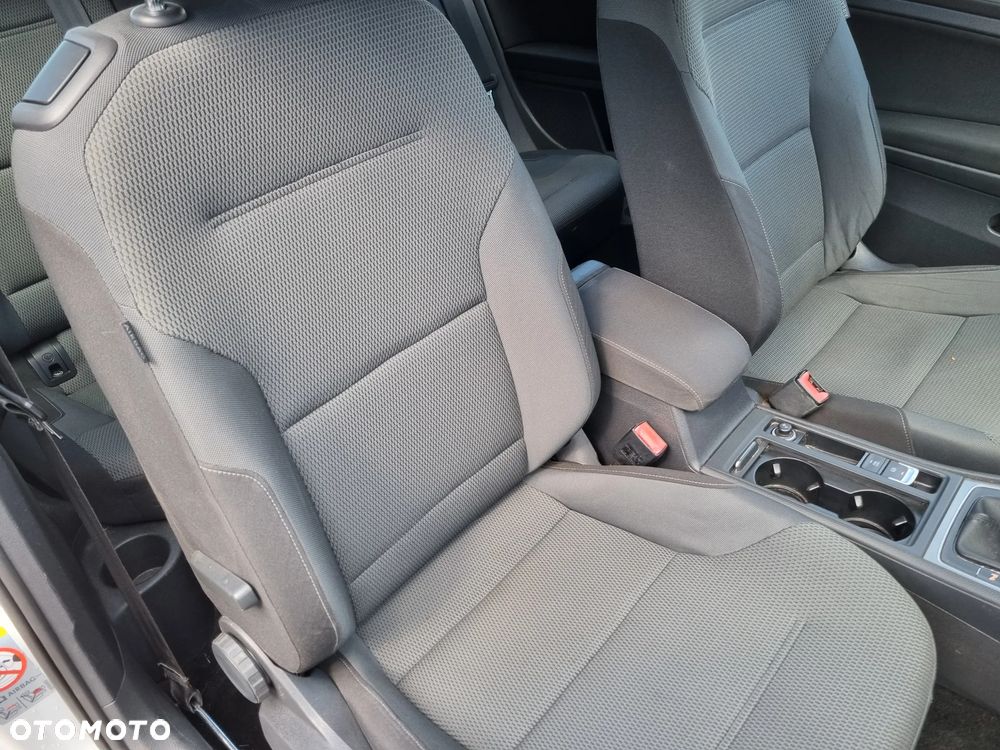 Volkswagen Golf 1.6 TDI BlueMotion Comfortline - 12