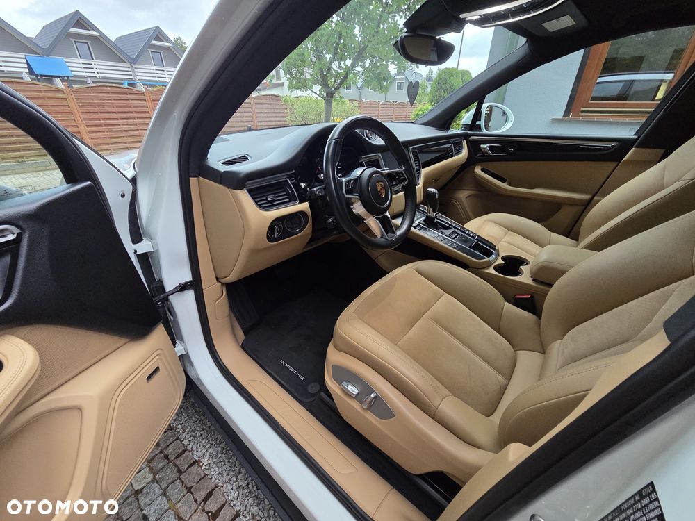 Porsche Macan Standard - 21