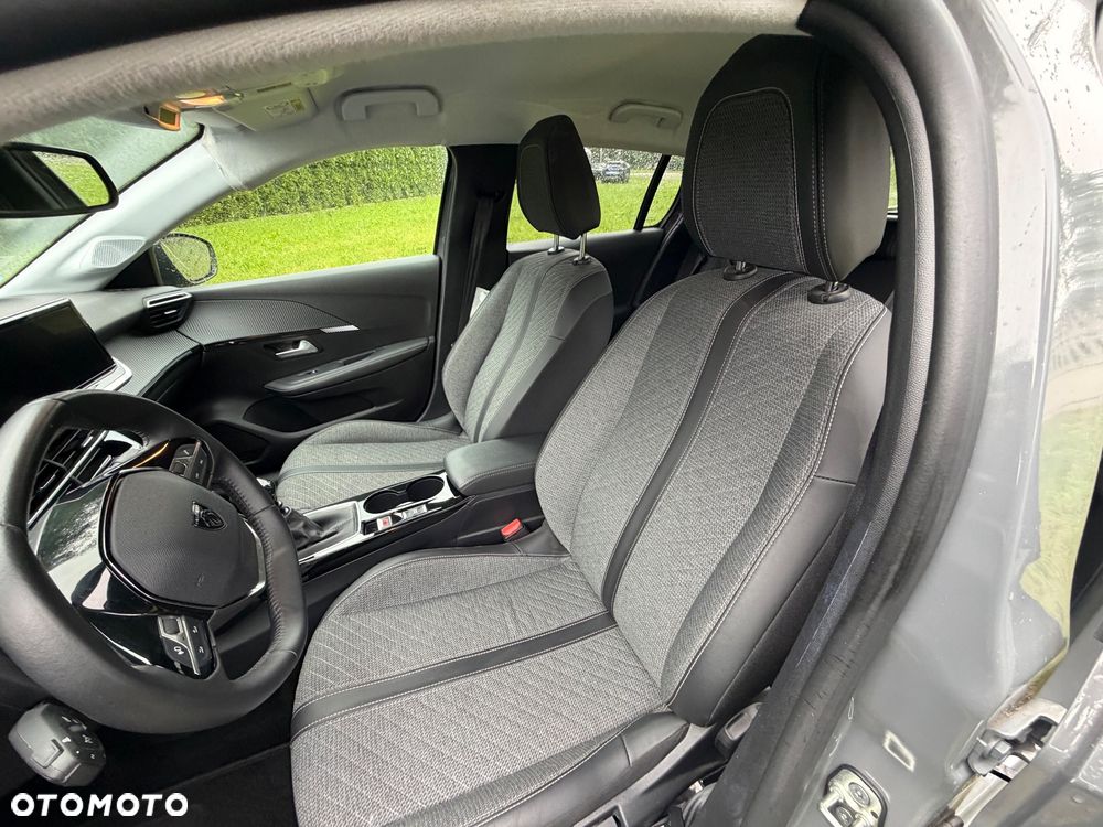 Peugeot 208 PureTech 100 Allure Pack - 16