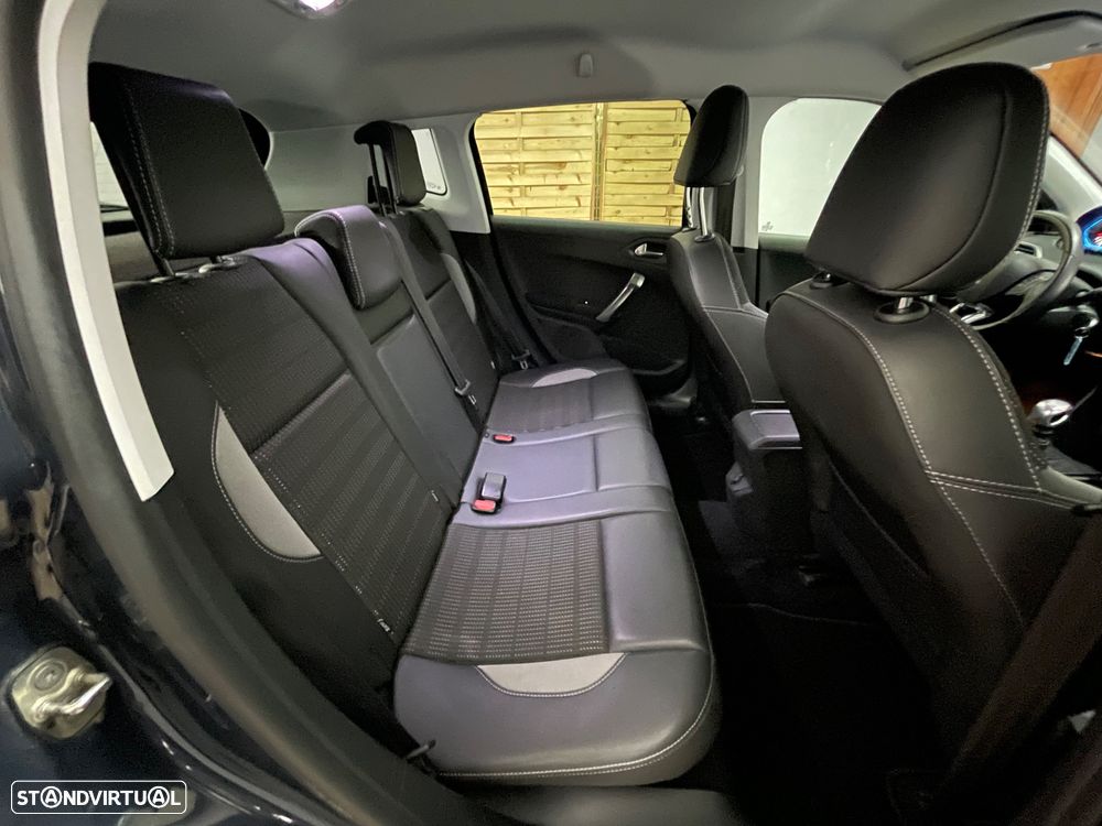 Peugeot 2008 PureTech 130 Stop&Start Allure - 19