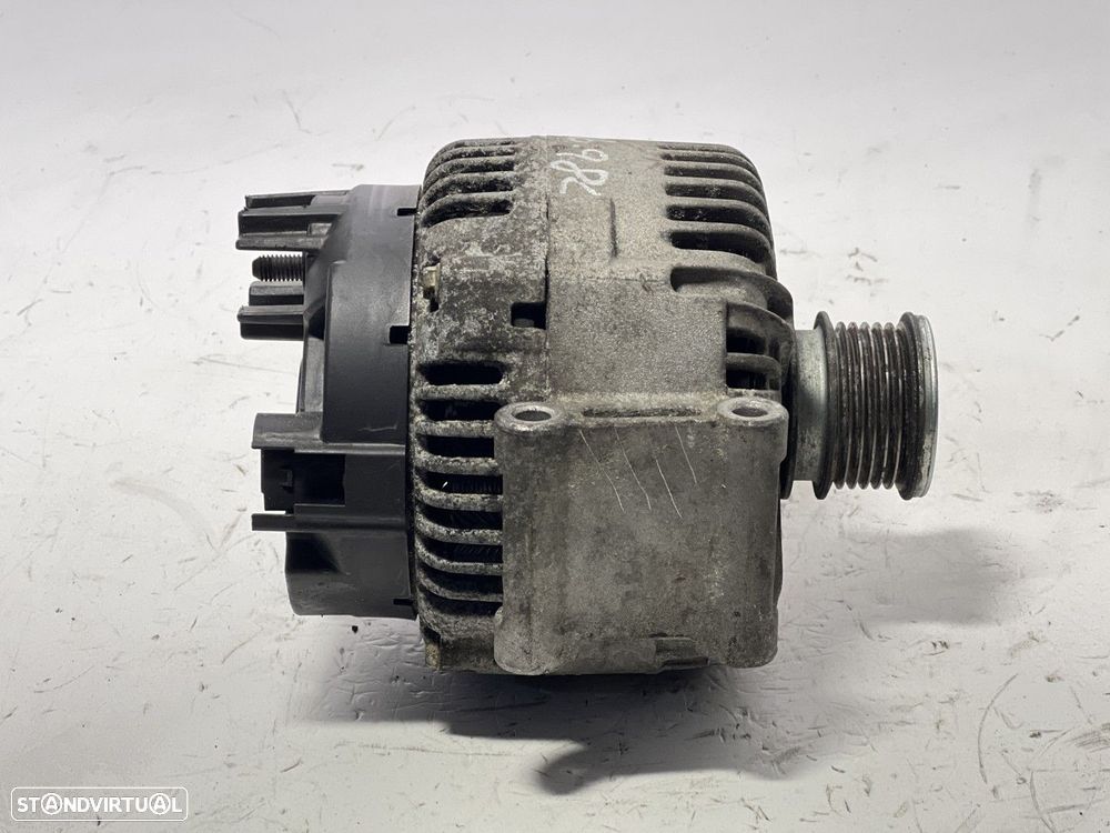 Alternador MERCEDES-BENZ VITO (W639) 115 CDI REF. TG17C041 MOTOR OM646.980 - 2
