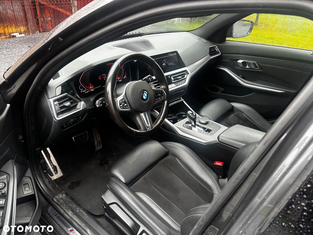 BMW Seria 3 330i - 7