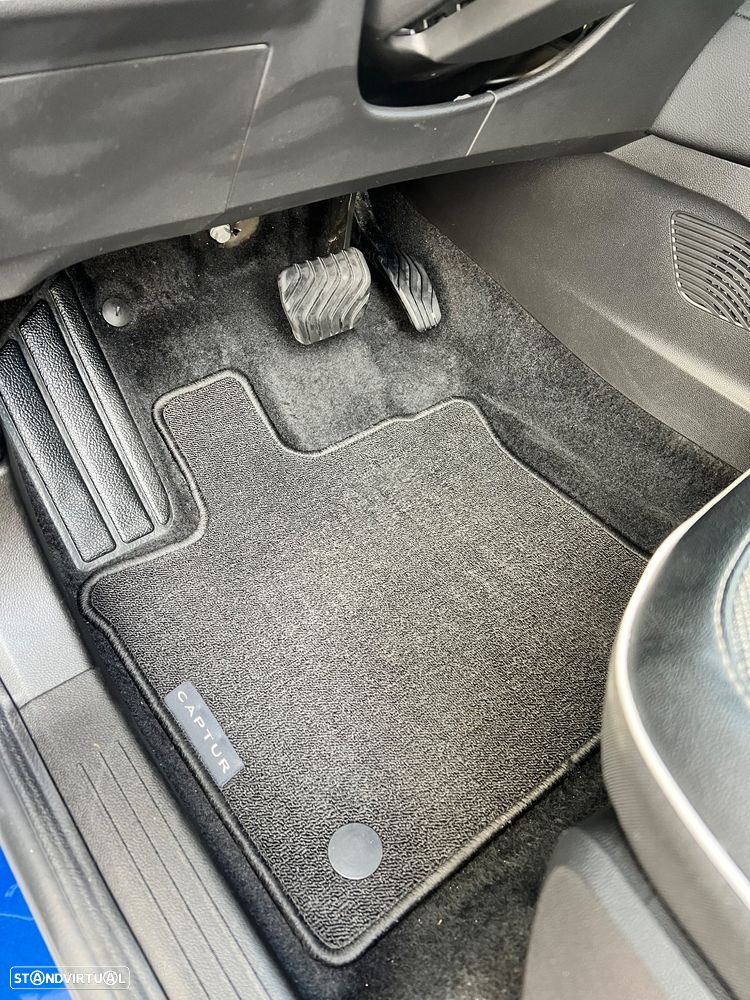 Renault Captur - 16
