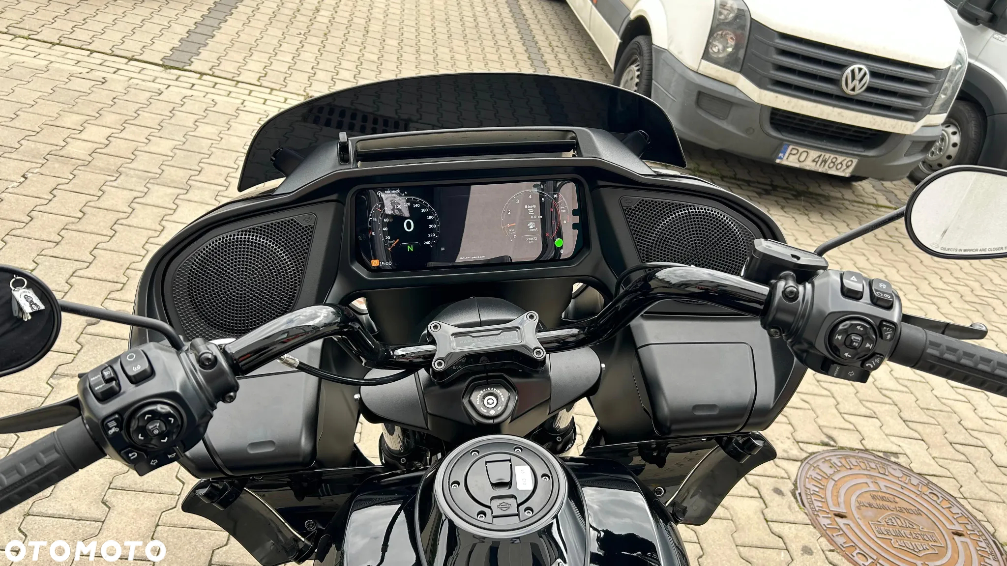 Harley-Davidson Touring Road Glide - 12