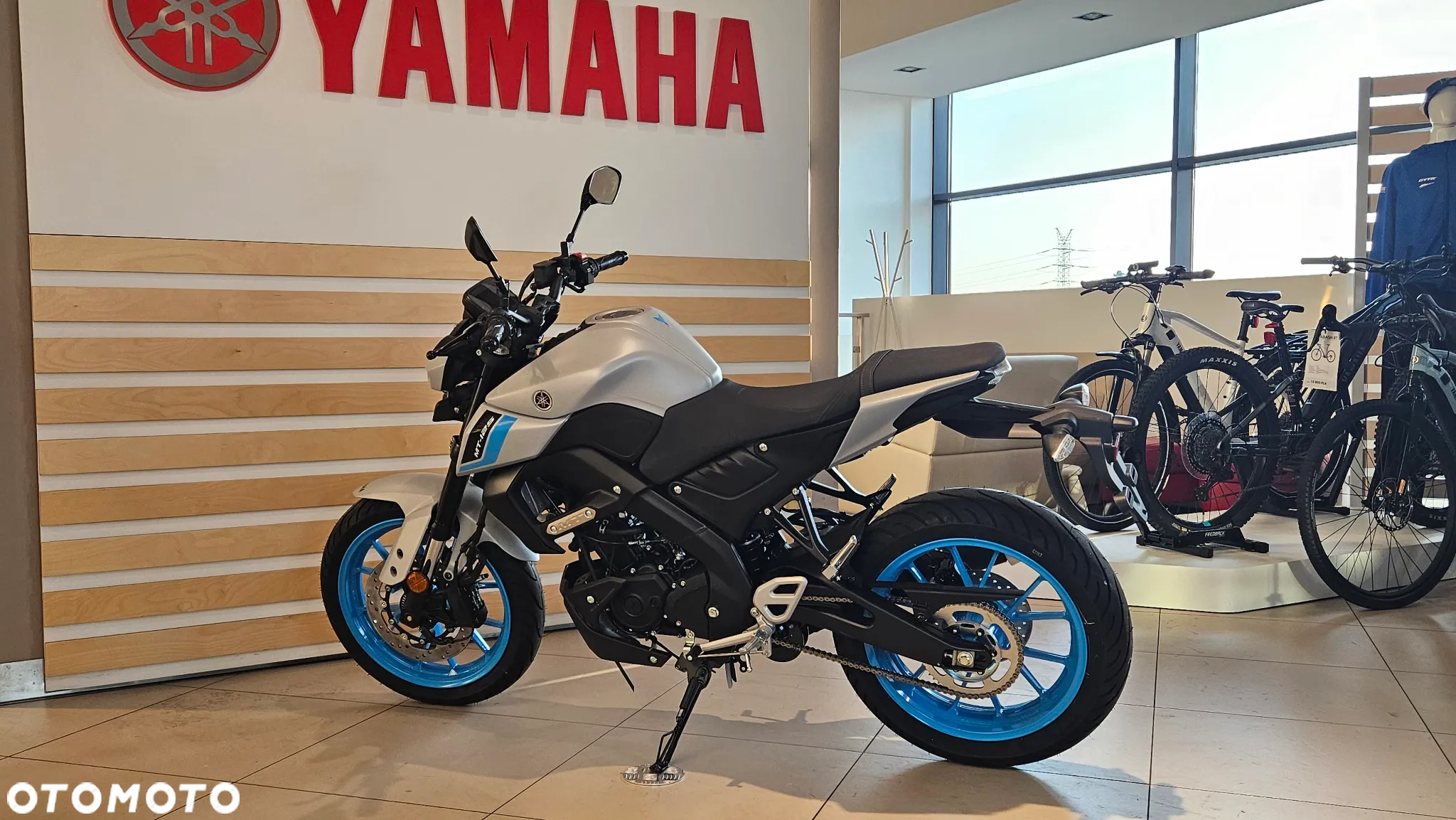 Yamaha MT - 8