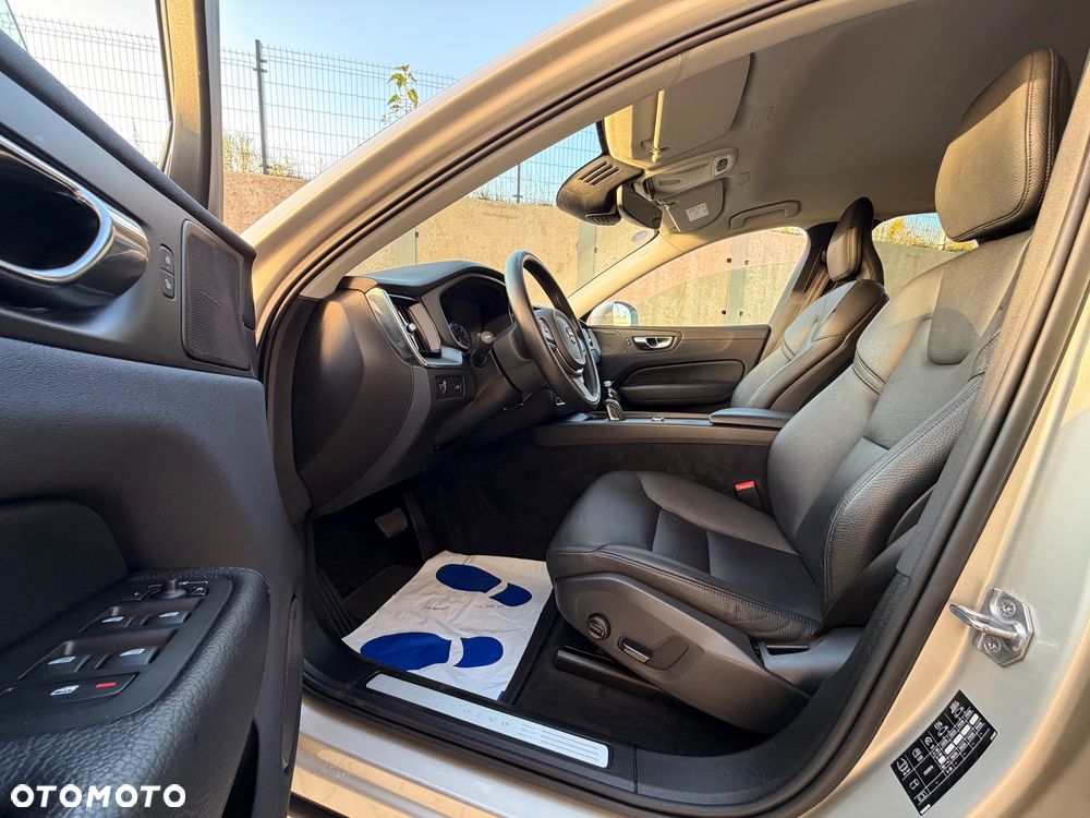 Volvo XC 60 T4 Geartronic Momentum Pro - 10