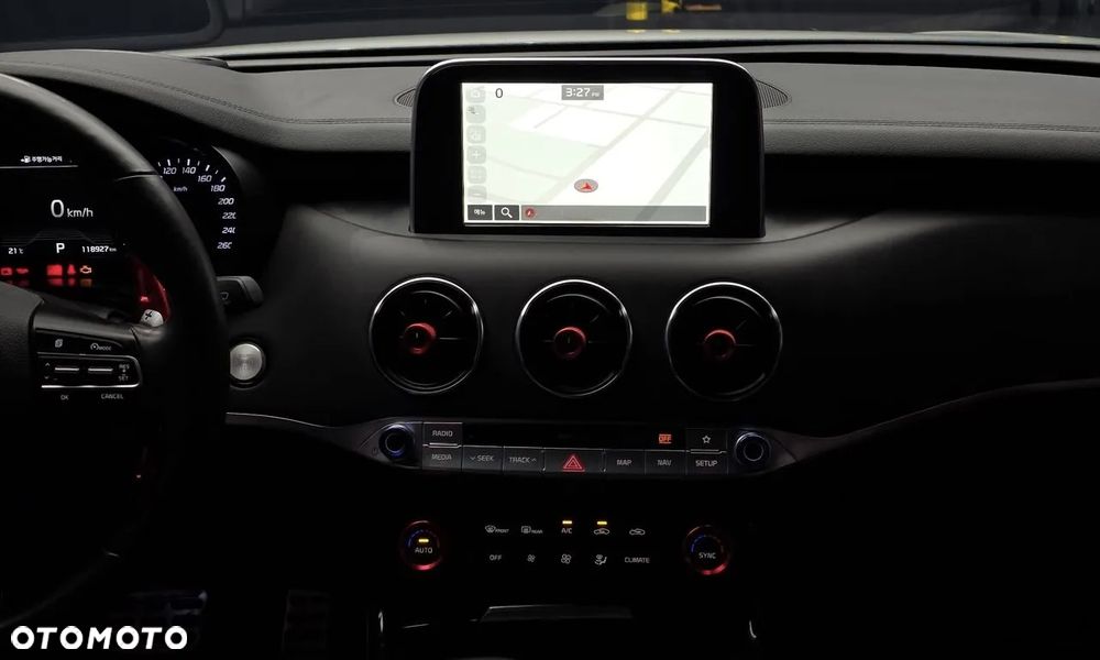 Kia Stinger - 22