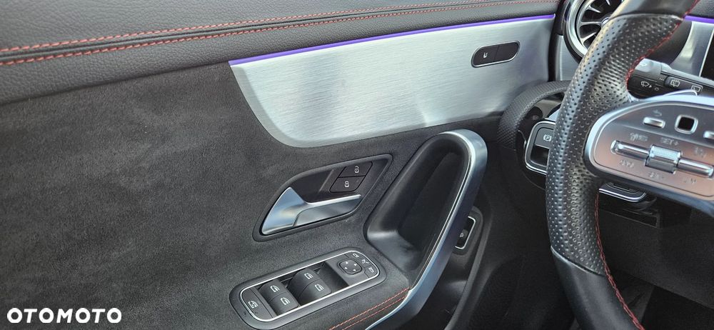 Mercedes-Benz CLA 200 AMG Line 7G-DCT - 23