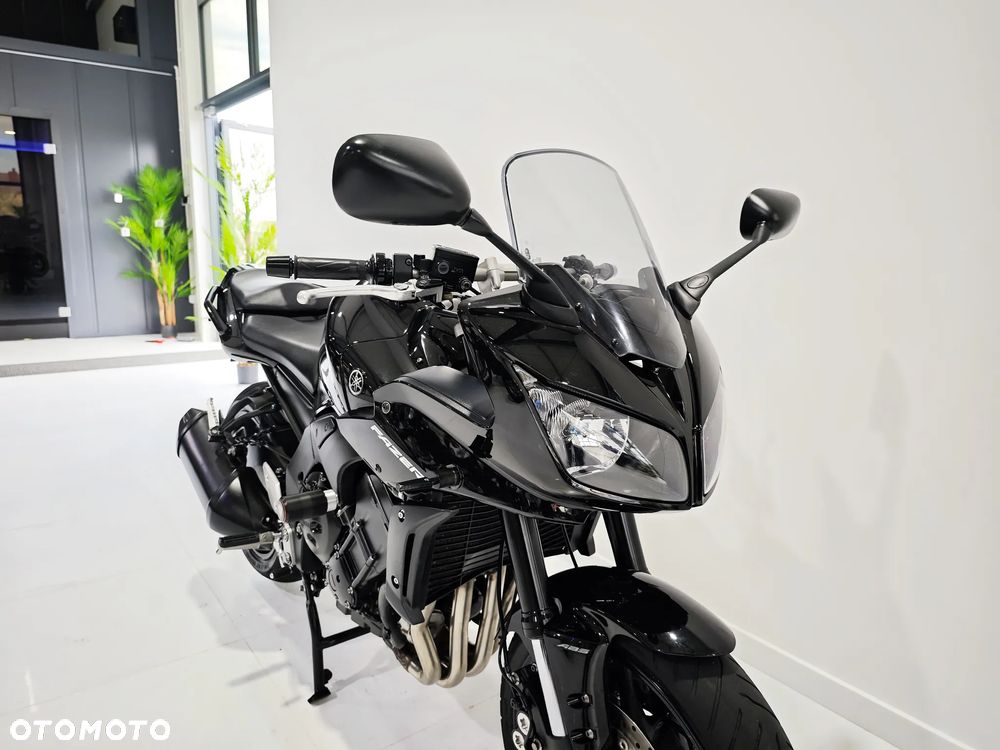 Yamaha FZ - 8