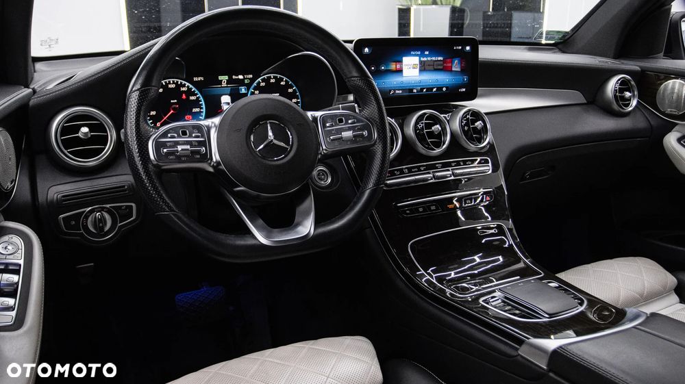 Mercedes-Benz GLC 300 e 4-Matic - 17
