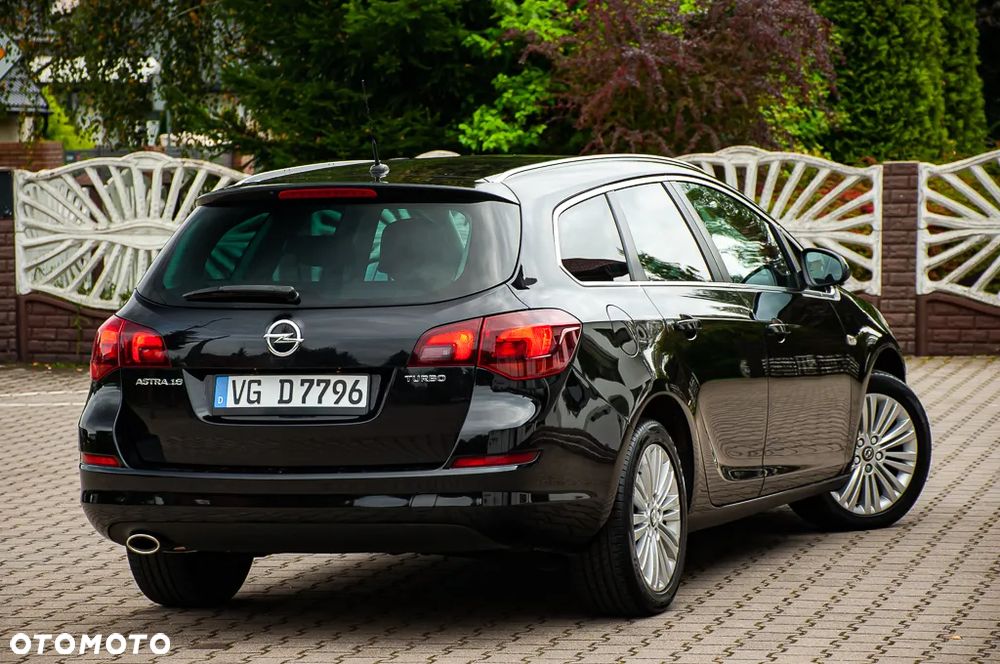 Opel Astra 1.6 Turbo Edition - 16