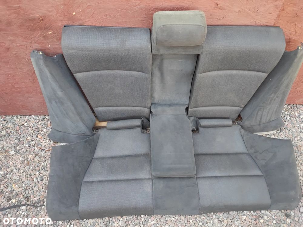 BMW E46 COUPE / M3 ORYGINALNA KANAPA TYŁ ALCANTARA / ALKANTARA / SIEDZISKO / OPARCIE EUROPA O NR. 52 20 8 225 759 / 52 20 8 225 749 / 52 20 7 156 178 OEM W DOBRYM STANIE - 23