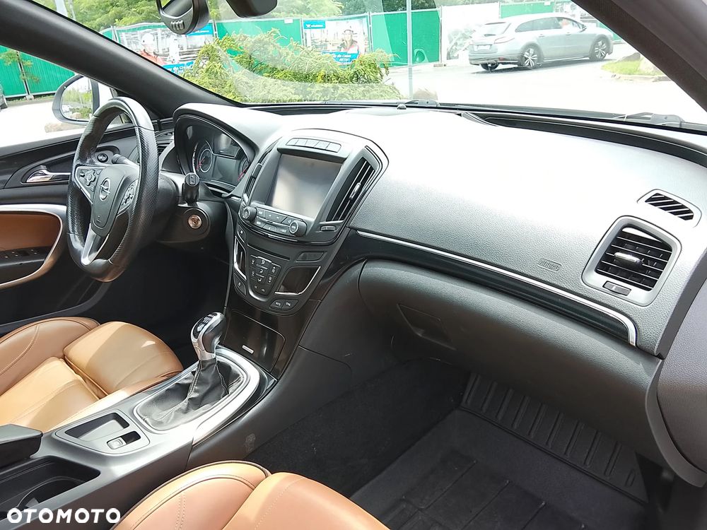 Opel Insignia 1.4 T Cosmo S&S - 11