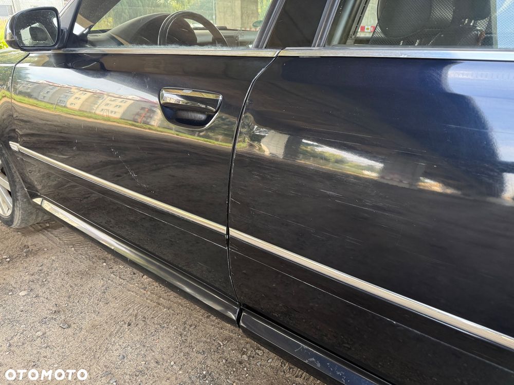 Audi A8 3.7 Quattro - 13