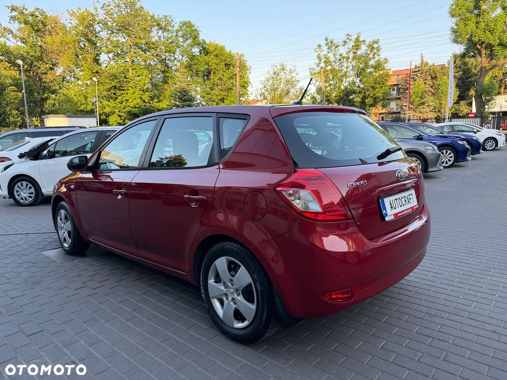Kia Ceed 1.4 Comfort + - 21