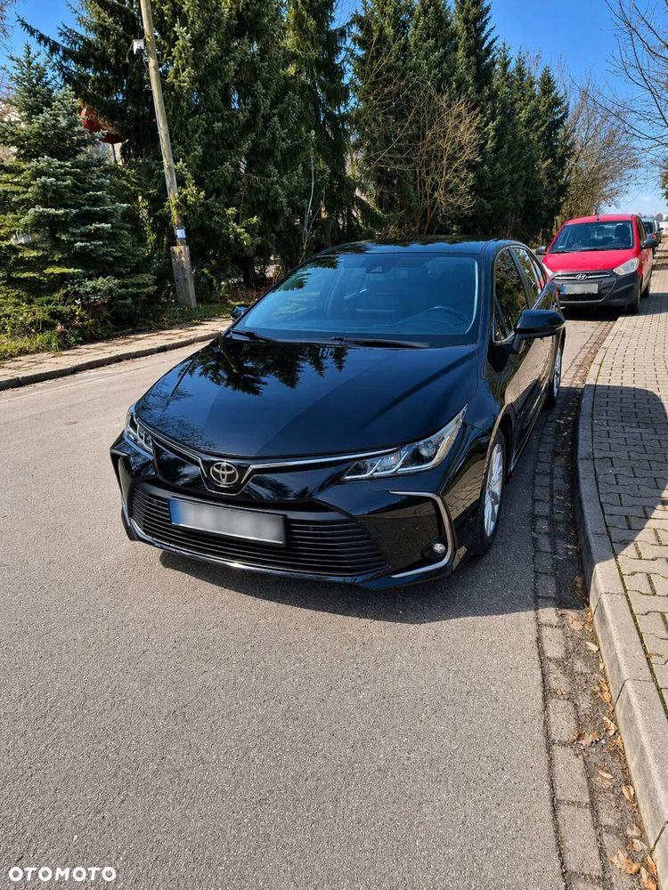 Toyota Corolla - 1