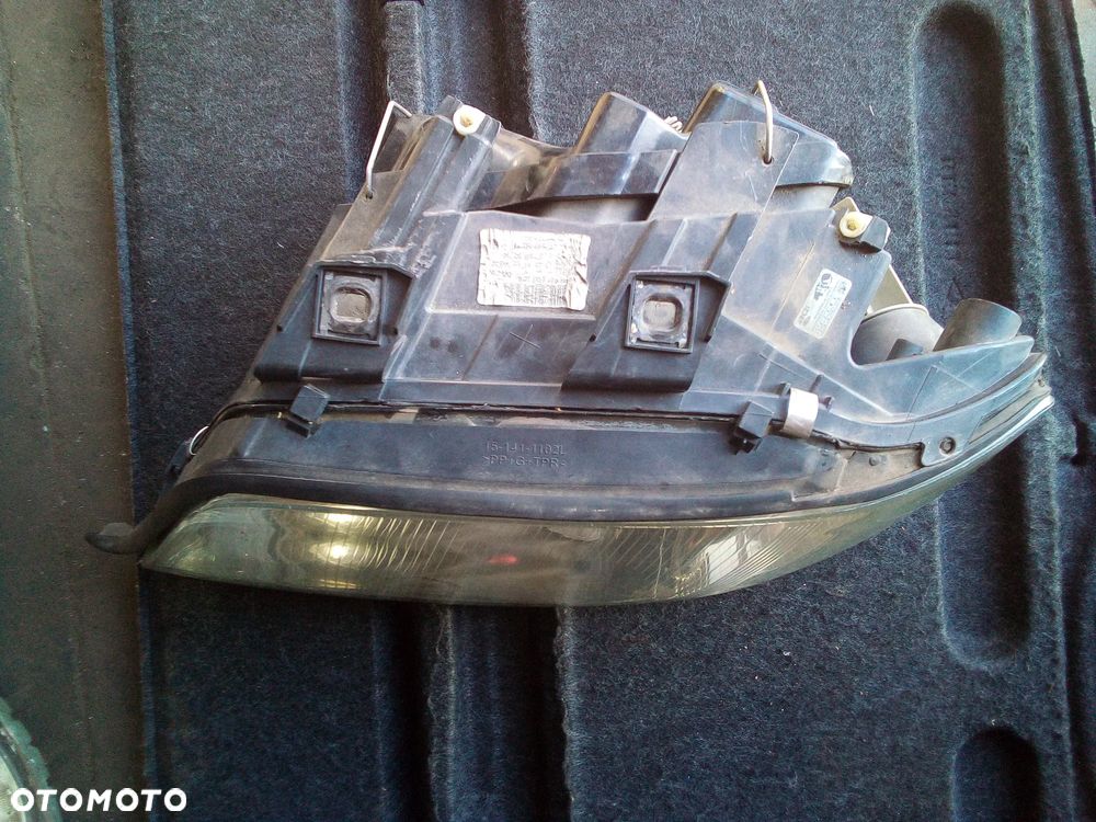 * LAMPA PRZEDNIA LEWA AUDI A6 C5 * - 3