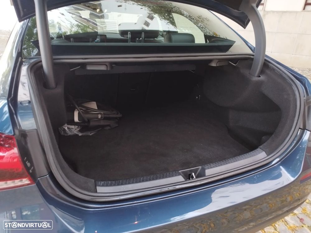 Mercedes-Benz A 250 e 8G-DCT Progressive - 5