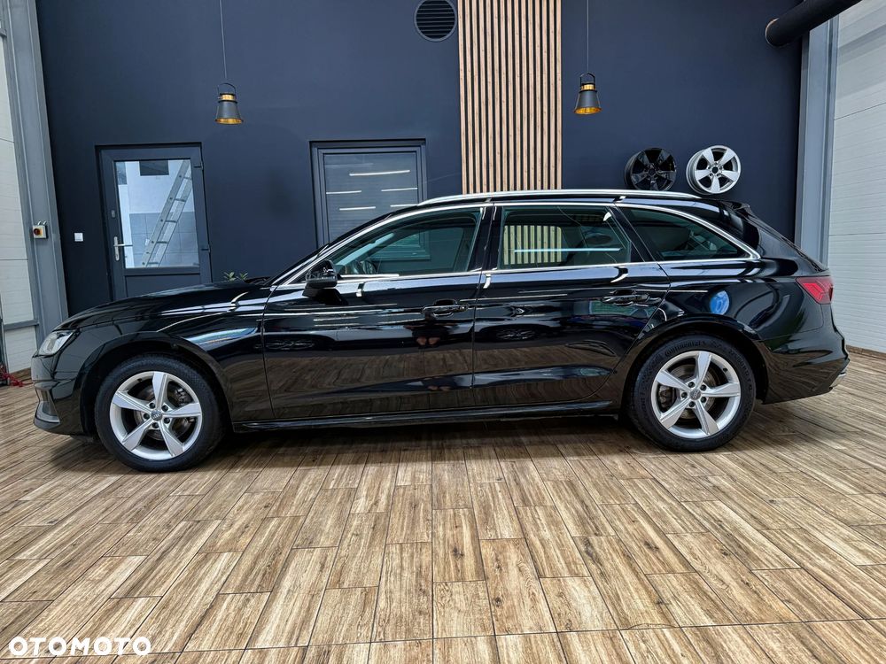Audi A4 Avant 40 TFSI S tronic - 11
