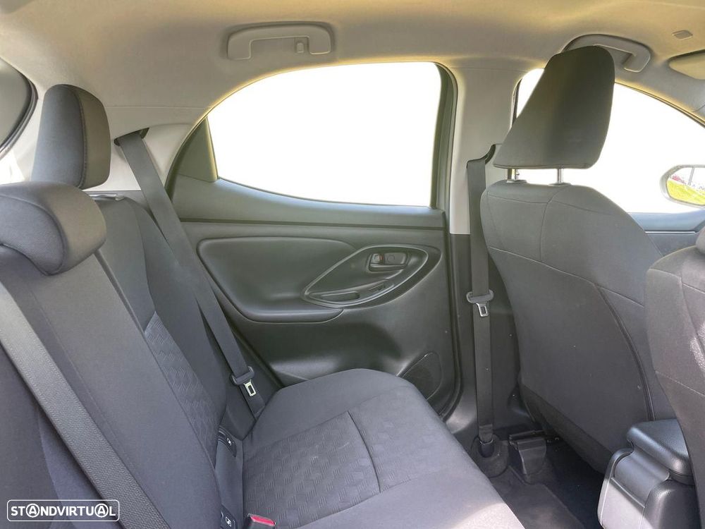 Toyota Yaris - 8