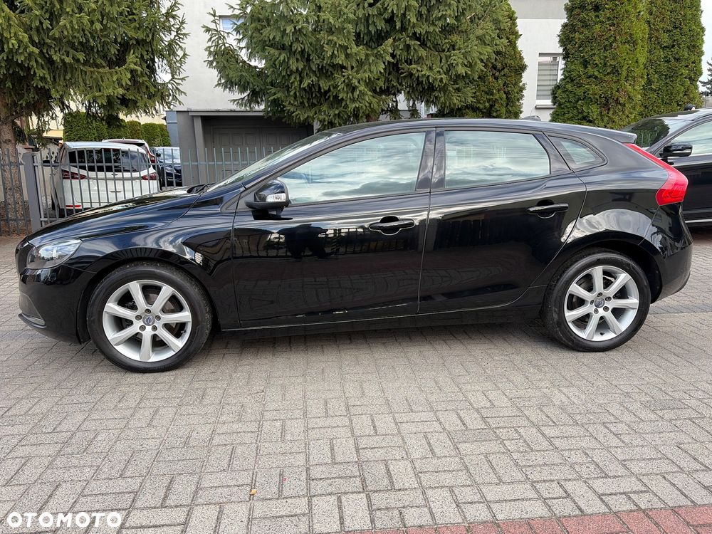 Volvo V40 2017 photo 2