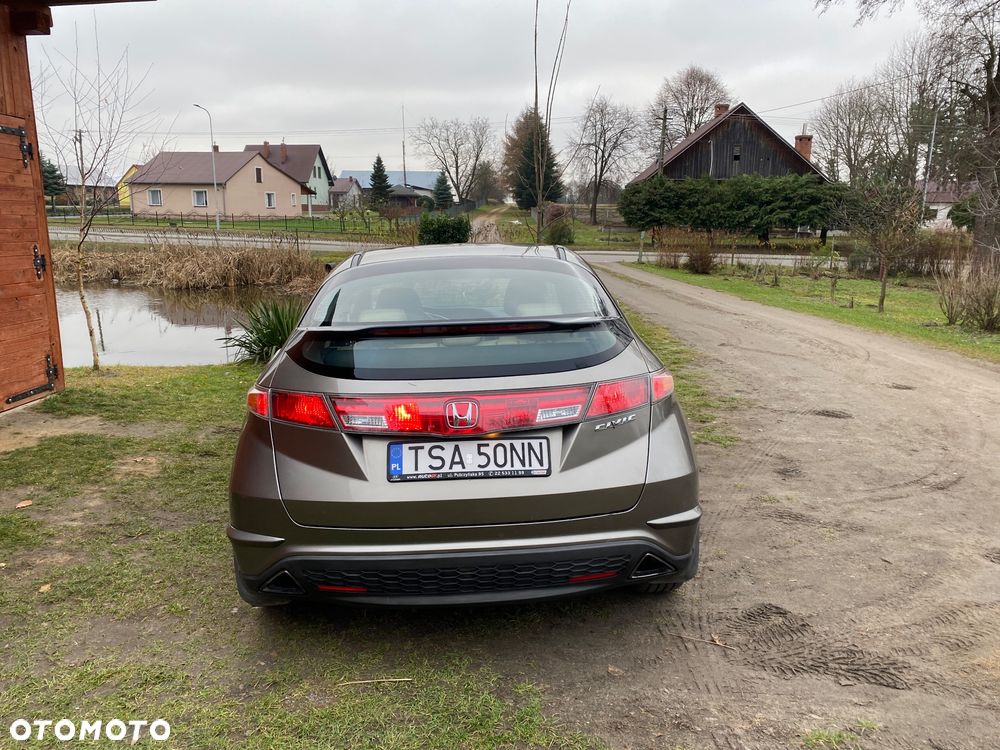 Honda Civic 1.8 Executive - 7