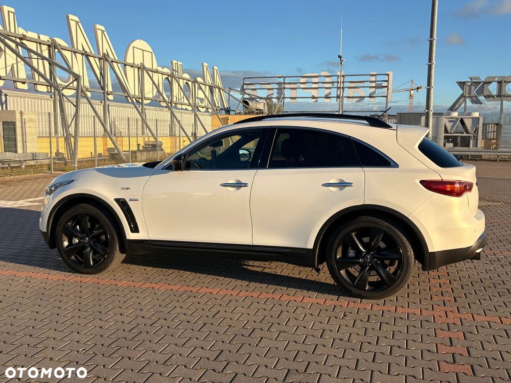 Infiniti QX70 3.0d S - 1