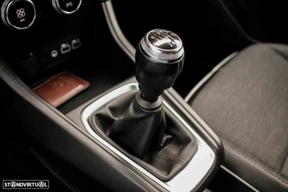 Renault Captur 1.0 TCe Intens Bi-Fuel - 17