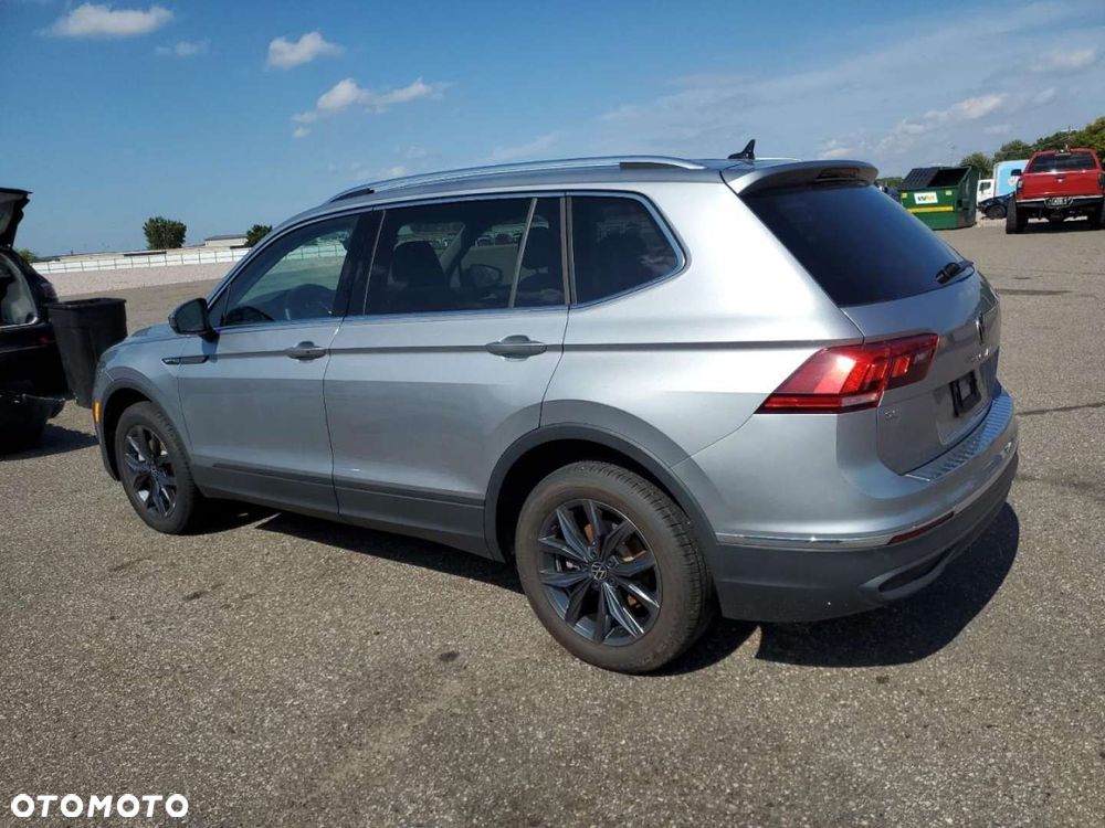 Volkswagen Tiguan - 2