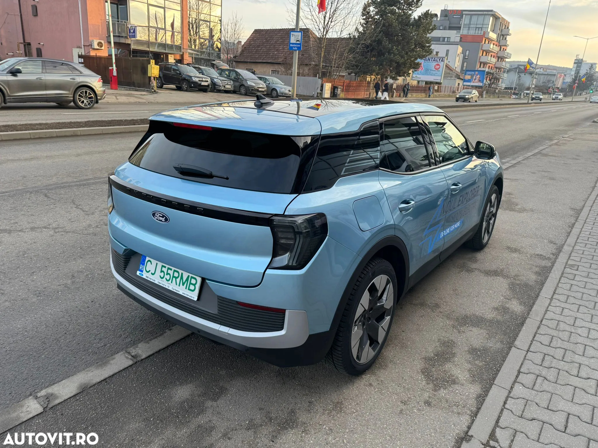 Ford Explorer AWD 79 kWh Extended Range Premium - 7