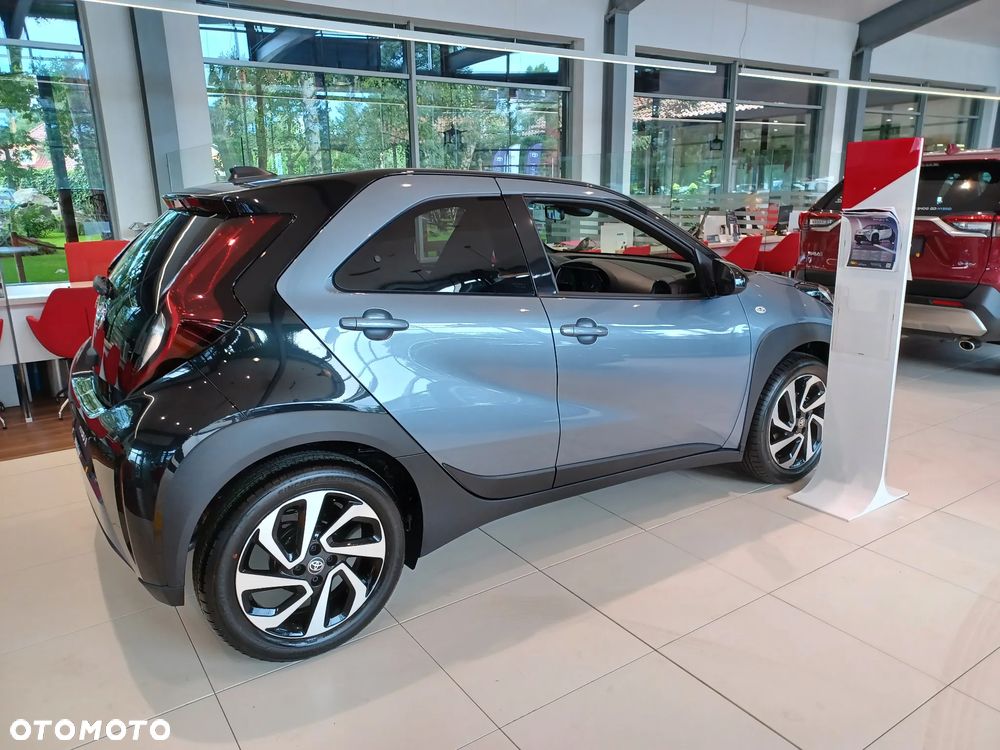 Toyota Aygo X 1.0 VVT-i Style - 3