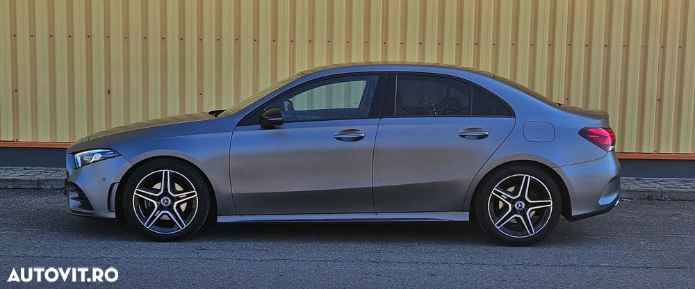 Mercedes-Benz A 200 Sedan 7G-DCT AMG Line - 3