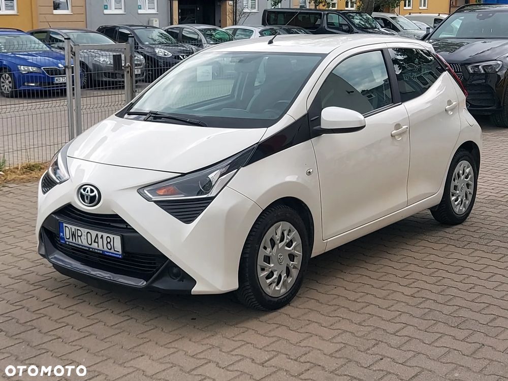 Toyota Aygo x-play - 1