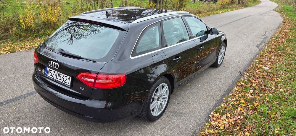 Audi A4 Avant - 10