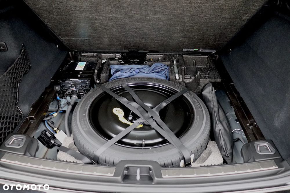 Volvo XC 60 B5 B AWD Ultra Black Edition - 16