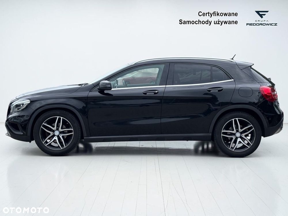 Mercedes-Benz GLA 200 7G-DCT Urban - 15