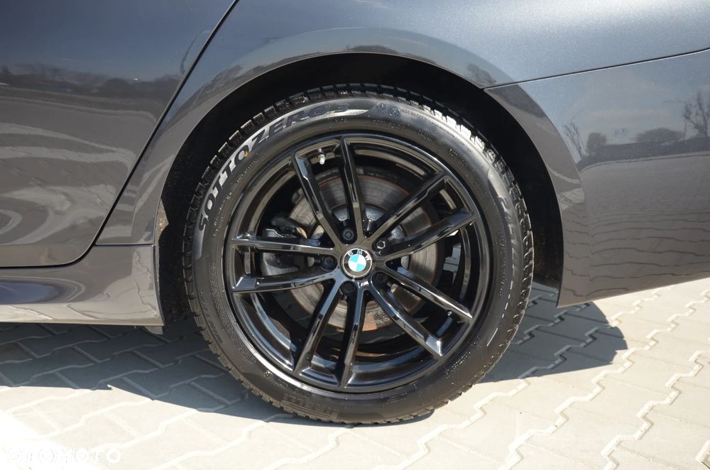 BMW Seria 5 520d Sport - 24