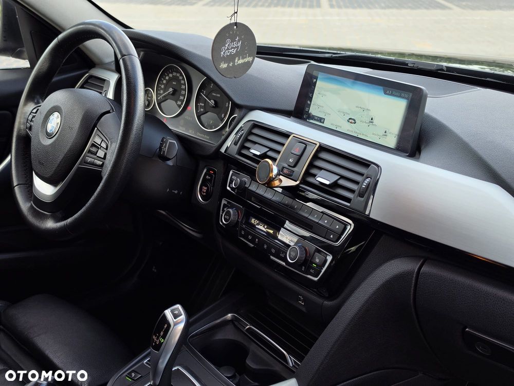 BMW Seria 3 320d Luxury Line sport - 10