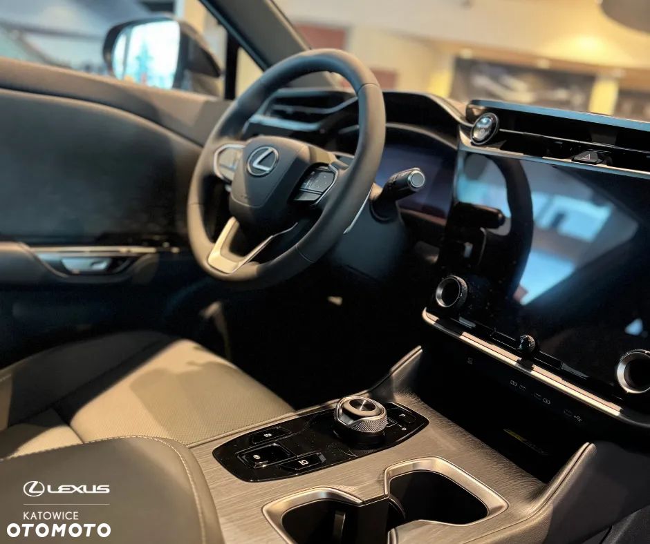 Lexus RZ 450e Prestige DIRECT4 - 6