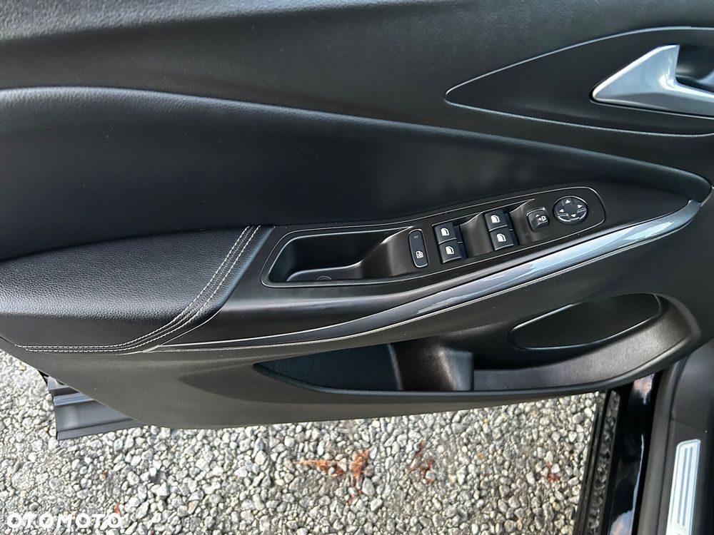 Opel Grandland X Plug-in-Hybrid4 1.6 DI Start/Stop Business INNOVATION - 29