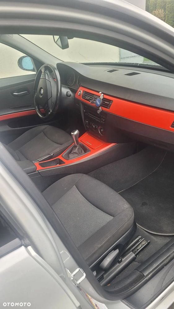BMW Seria 3 318d DPF - 2