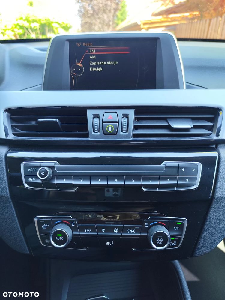 BMW X1 sDrive16d xLine - 13